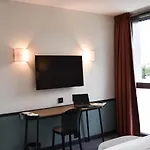 Hotel Mercure Batignolles - & Le Mans