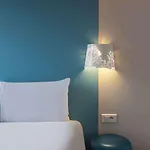 Mercure Batignolles - & ルマン