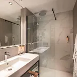 Mercure Batignolles - & Hotell 4*