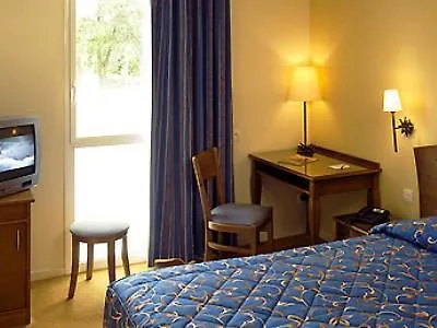 Hotel Mercure Batignolles - &