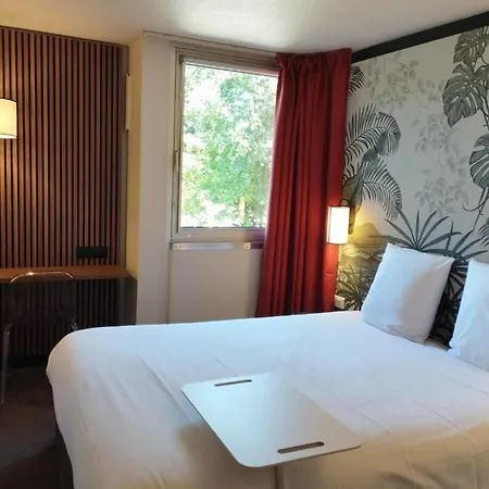 Mercure Batignolles - & 4* Ле-Ман