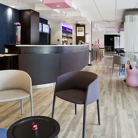 Mercure Batignolles - & 4* Ле-Ман