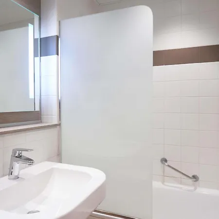 Mercure Batignolles - &