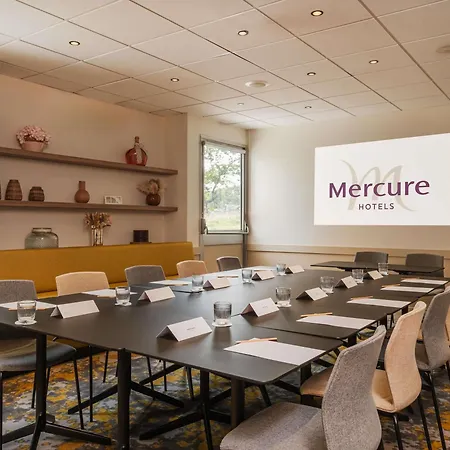 Mercure Batignolles - & 4*