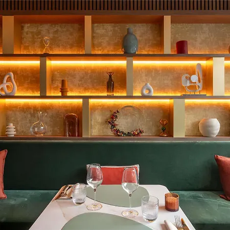 Mercure Batignolles - & Le Mans
