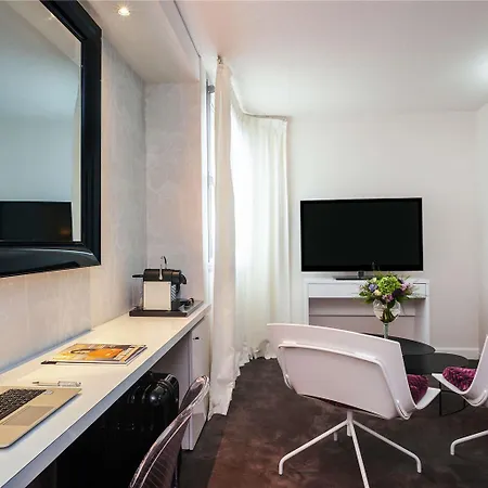 Mercure Batignolles - & Hotel 4*