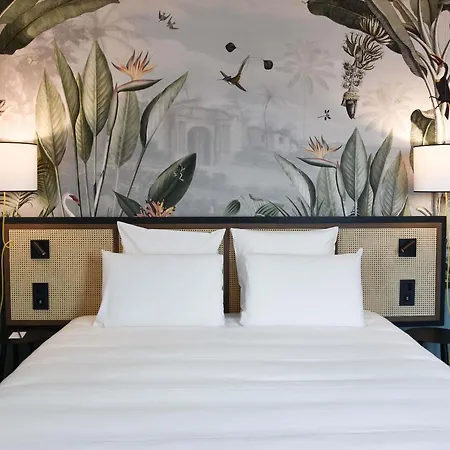 Hotel Mercure Batignolles