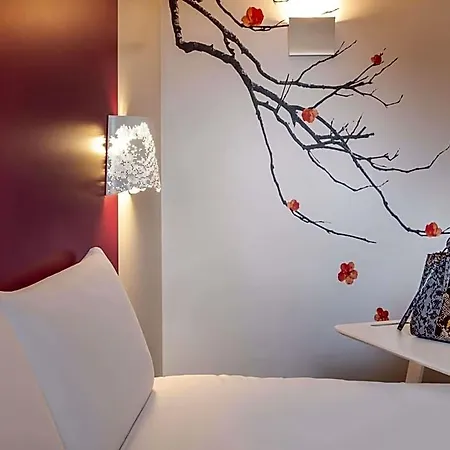 Mercure Batignolles - & Отель 4*