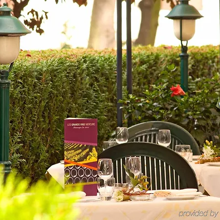 Mercure Batignolles - & 4*
