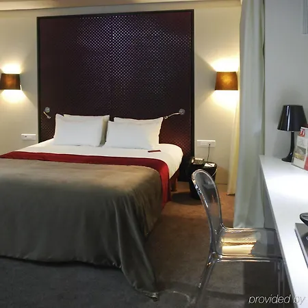 Отель Mercure Batignolles - & Ле-Ман