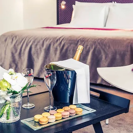 Mercure Batignolles - & Отель 4*
