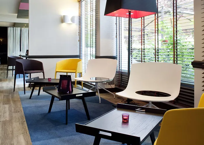 Mercure Batignolles - &