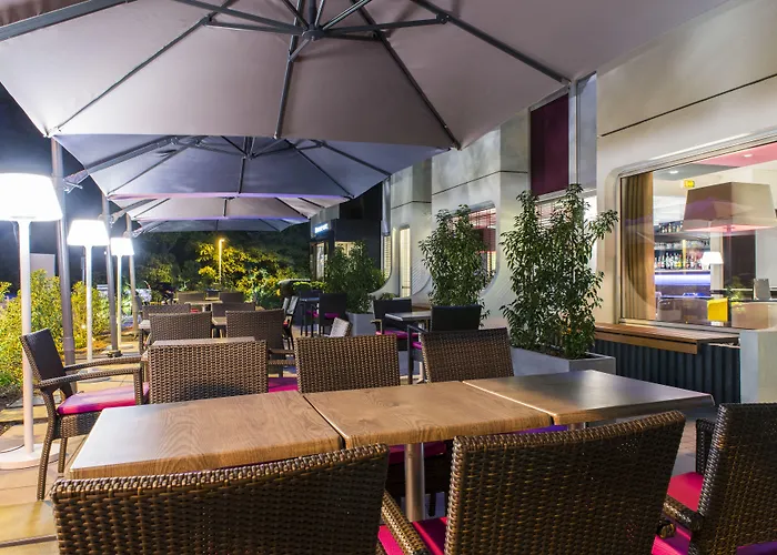 Mercure Batignolles - & Hotel 4*