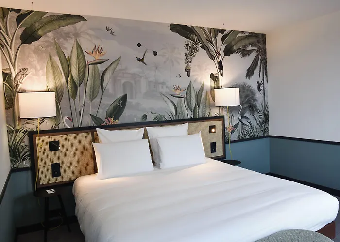 Hotel Mercure Batignolles