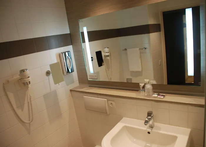 Mercure Batignolles - & 호텔 르망