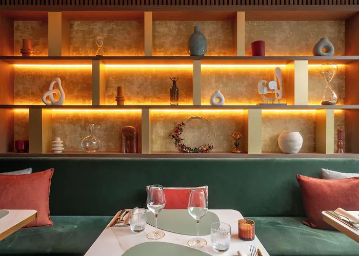 Mercure Batignolles - & 호텔