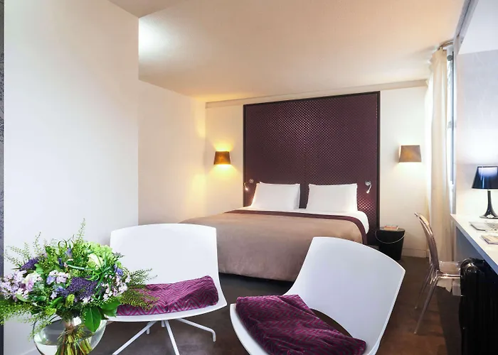 Mercure Batignolles - & 호텔 4*