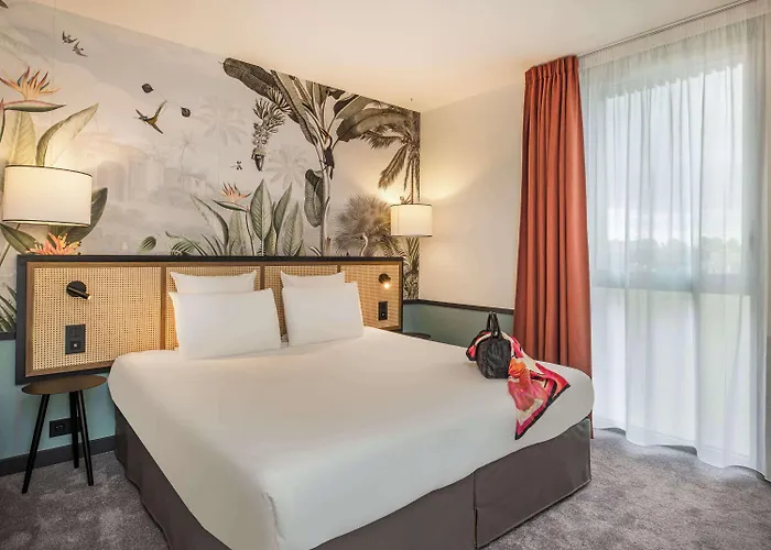 Mercure Batignolles - & Le Mans