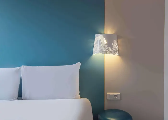 Mercure Batignolles - & Le Mans