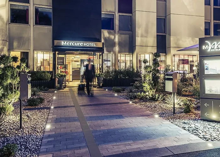 Hotel Mercure Batignolles - & Le Mans