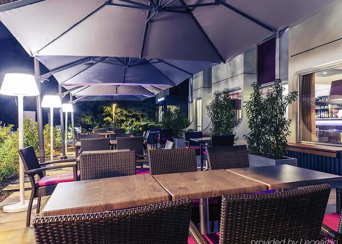 Hotel Mercure Batignolles 4*